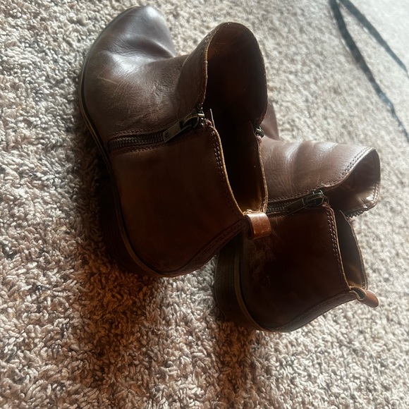 Lucky Brand size 9 ankle boots - Picture 6 of 12